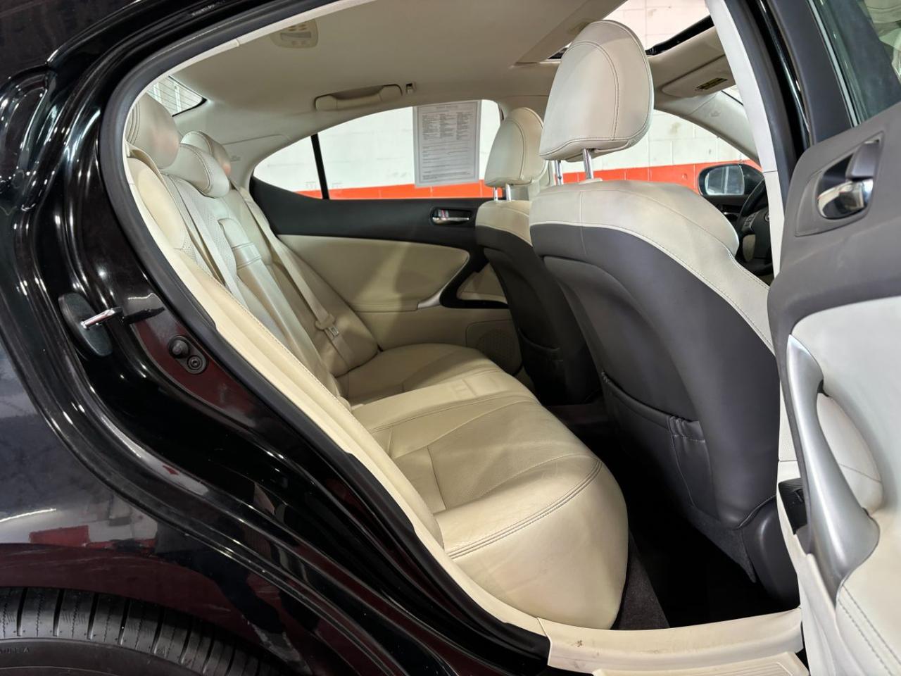 2011 Lexus IS 250 Base Franklin OH