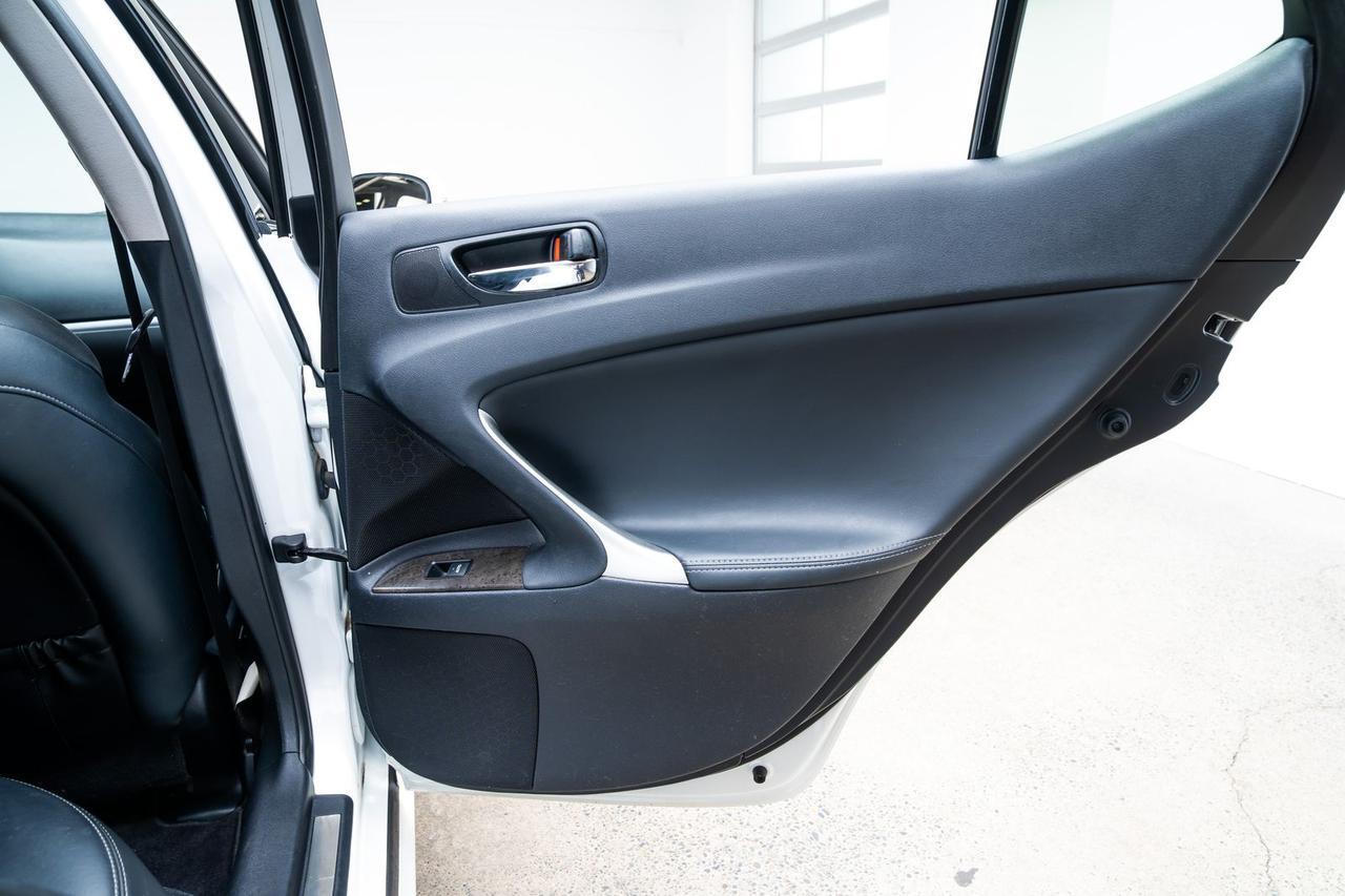 2011 Lexus IS 350 Luxury Plus Vented Seats Portland OR