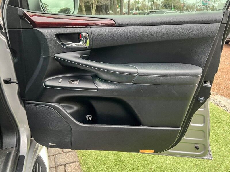 2011 Lexus LX 570 Wilmington NC