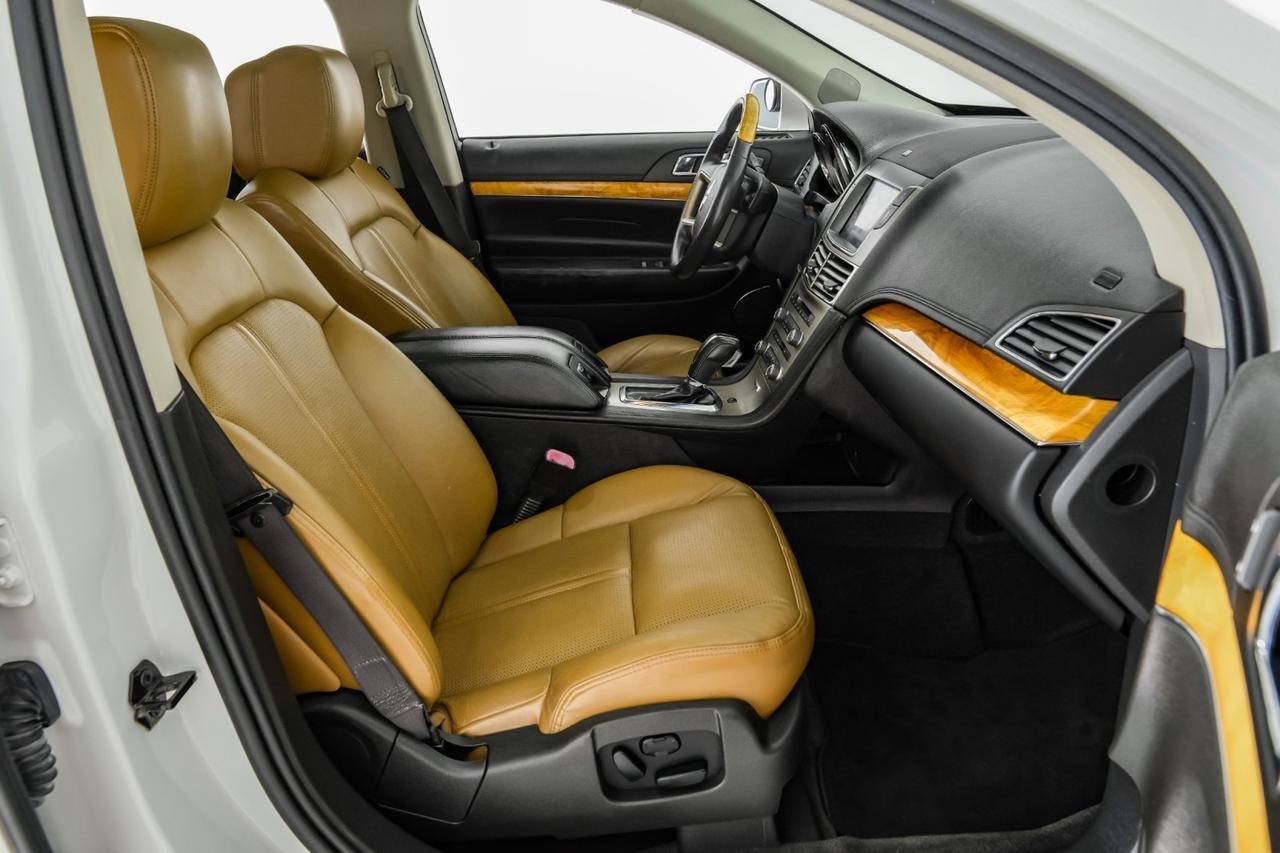 2011 Lincoln MKT AWD BLIND SPOT ASSIT NAVIGATION PANORAMA LEATHER SEATS REAR CAME Carrollton TX