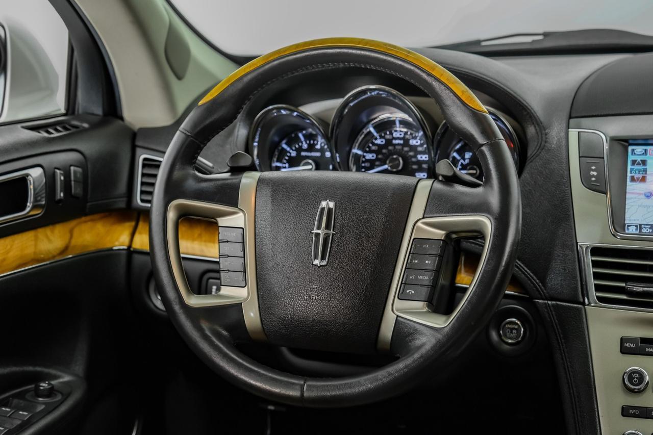 2011 Lincoln MKT AWD BLIND SPOT ASSIT NAVIGATION PANORAMA LEATHER SEATS REAR CAME Carrollton TX
