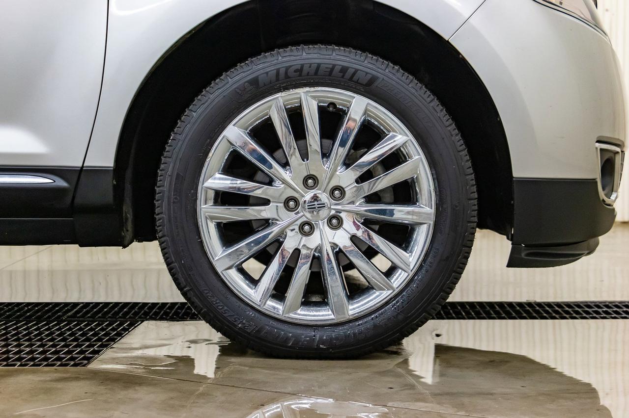 2011 Lincoln MKX AWD Luxury Edition Leather Roof Nav Red Deer AB