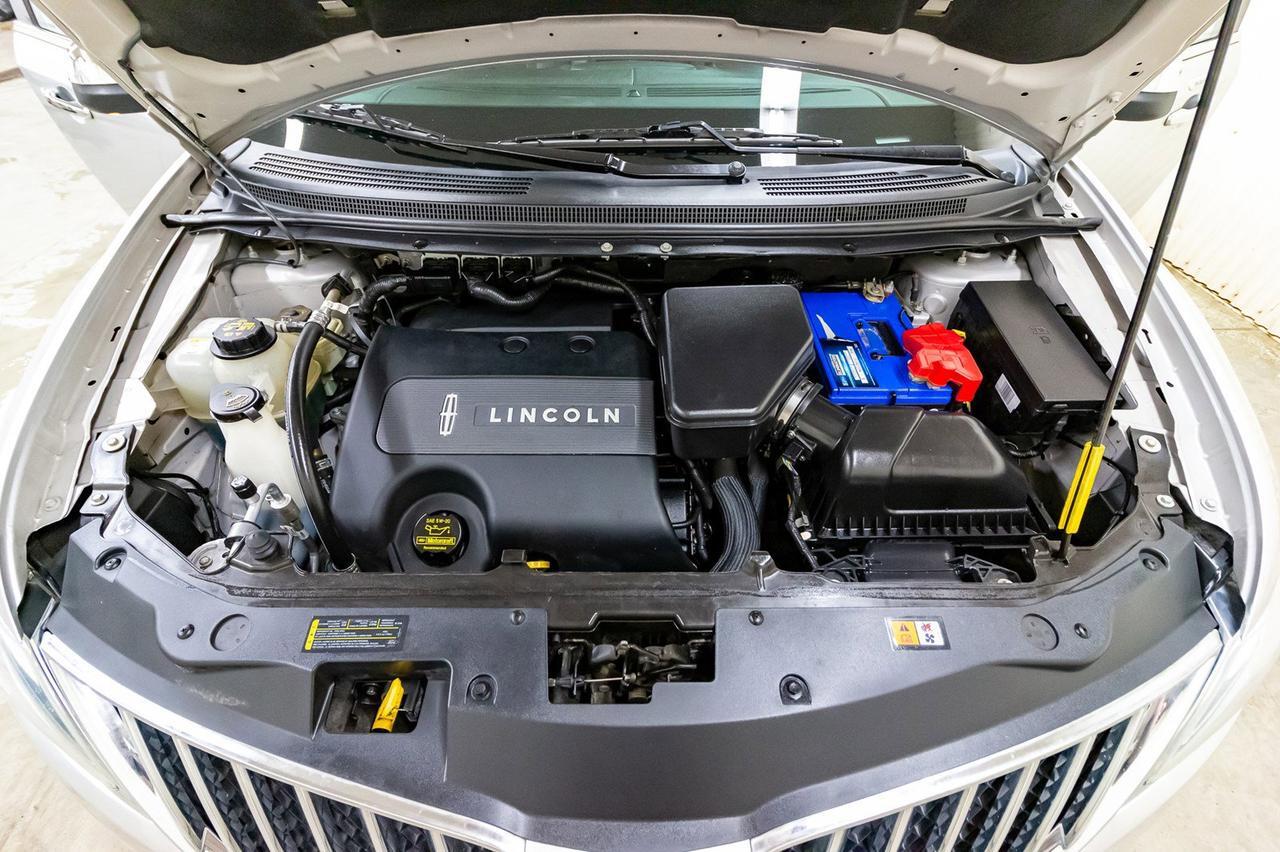 2011 Lincoln MKX AWD Luxury Edition Leather Roof Nav Red Deer AB