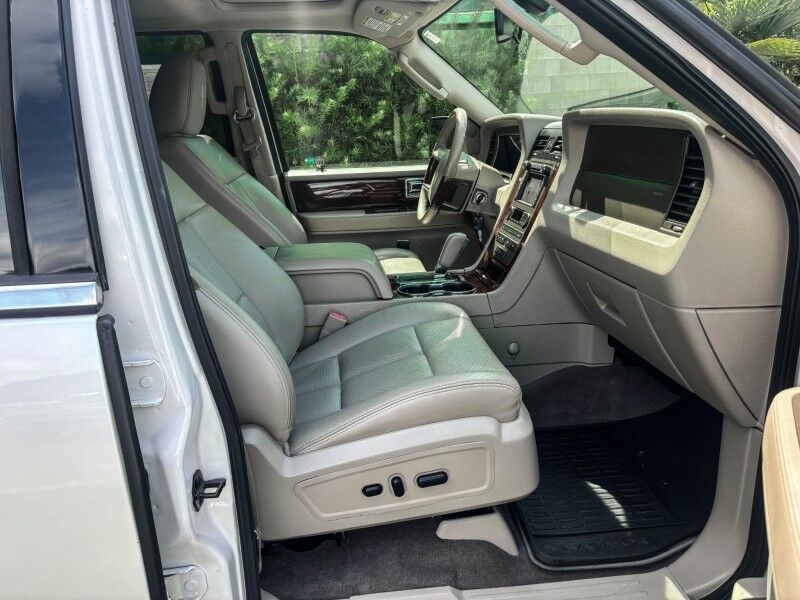 2011 Lincoln Navigator Wilmington NC