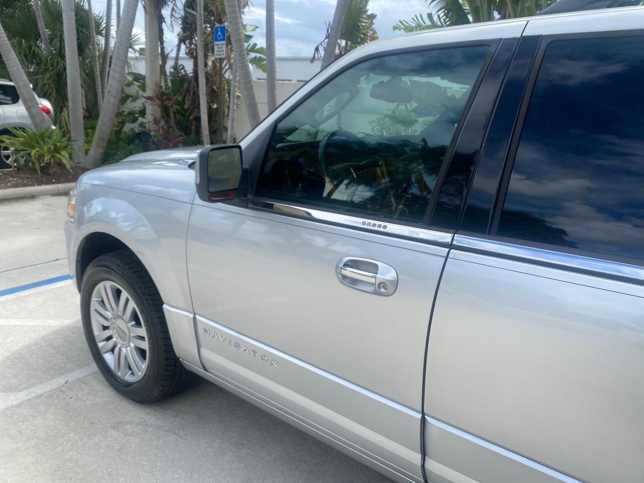 2011 Lincoln Navigator 1 OWNER FLORIDA SUNROOF Pompano Beach FL