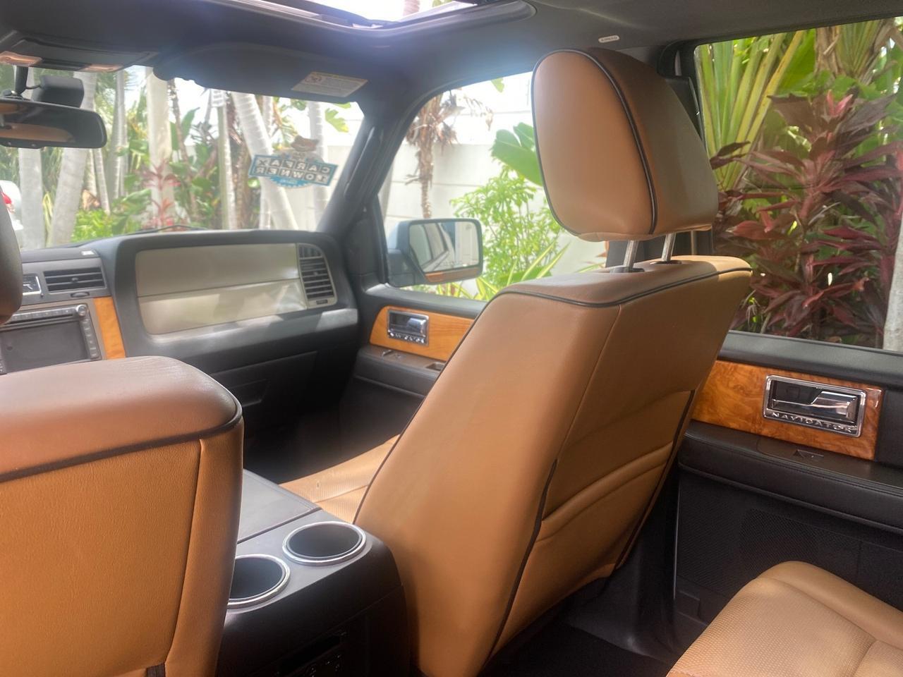 2011 Lincoln Navigator 1 OWNER FLORIDA SUNROOF Pompano Beach FL