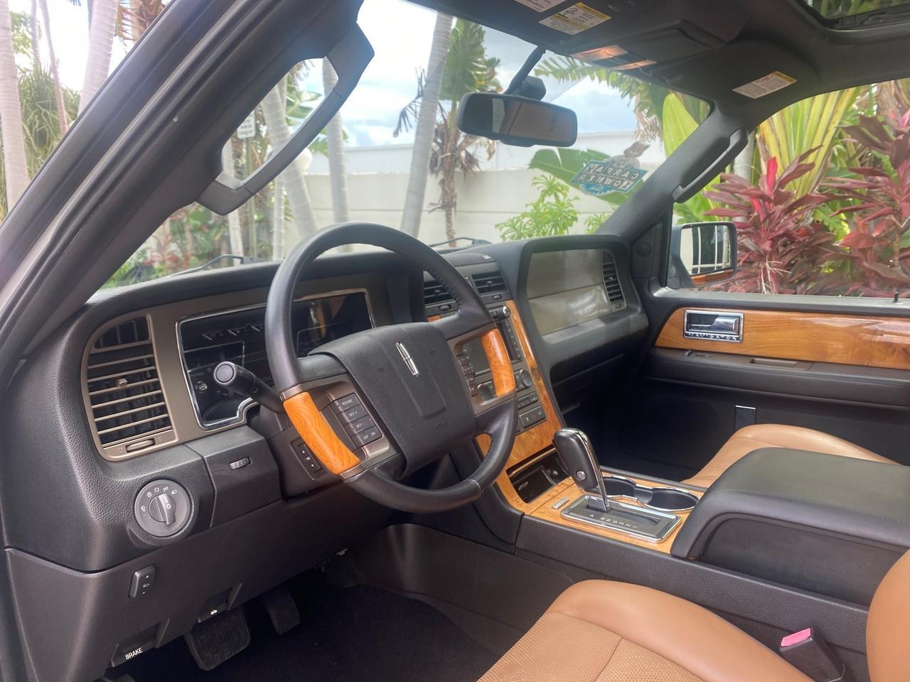 2011 Lincoln Navigator 1 OWNER FLORIDA SUNROOF Pompano Beach FL