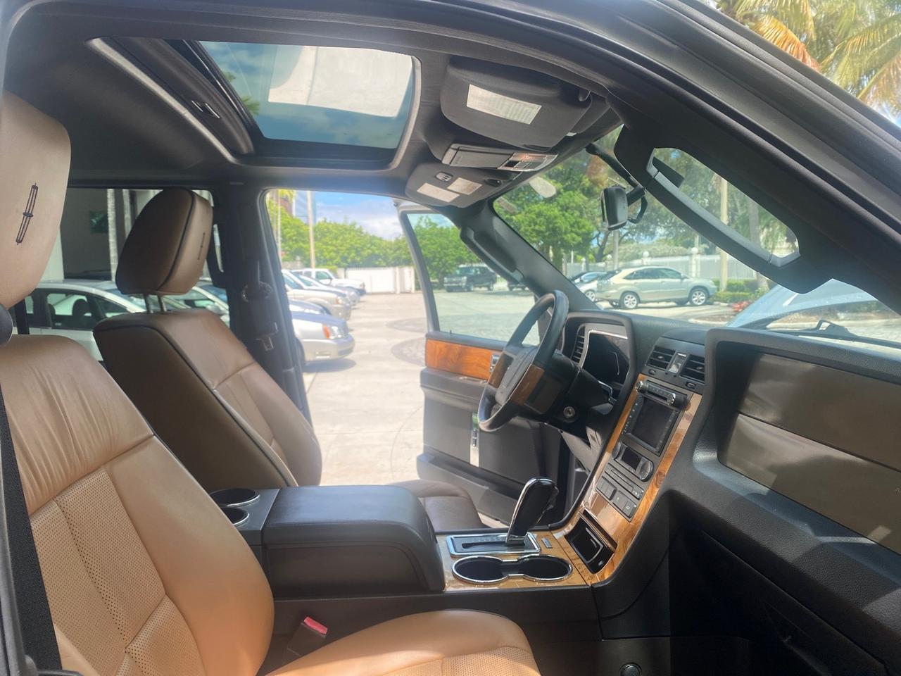 2011 Lincoln Navigator 1 OWNER FLORIDA SUNROOF Pompano Beach FL