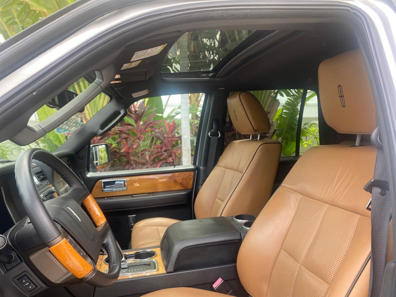 2011 Lincoln Navigator 1 OWNER FLORIDA SUNROOF Pompano Beach FL