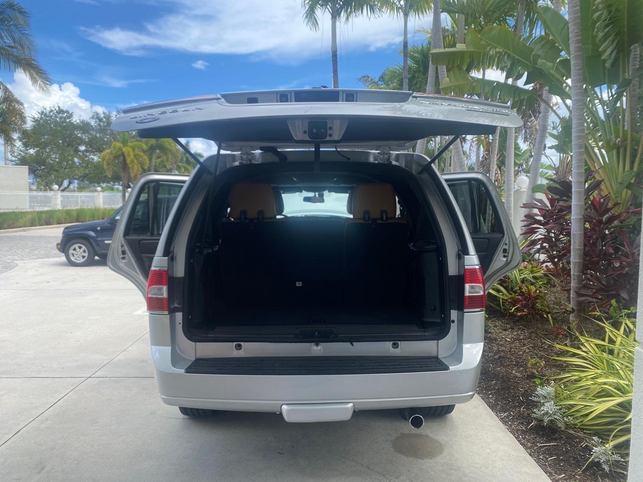 2011 Lincoln Navigator 1 OWNER FLORIDA SUNROOF Pompano Beach FL