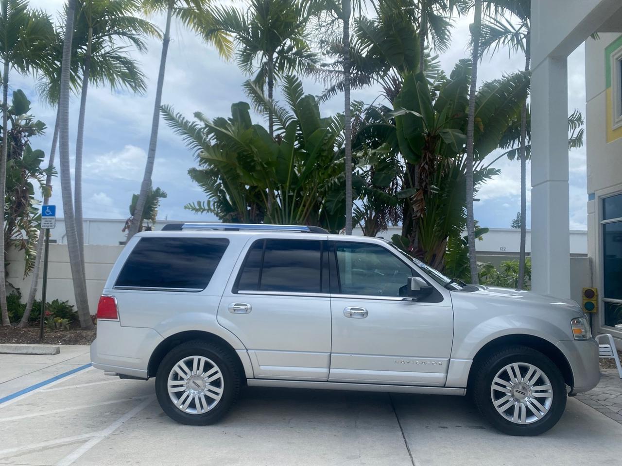 2011 Lincoln Navigator 1 OWNER FLORIDA SUNROOF Pompano Beach FL