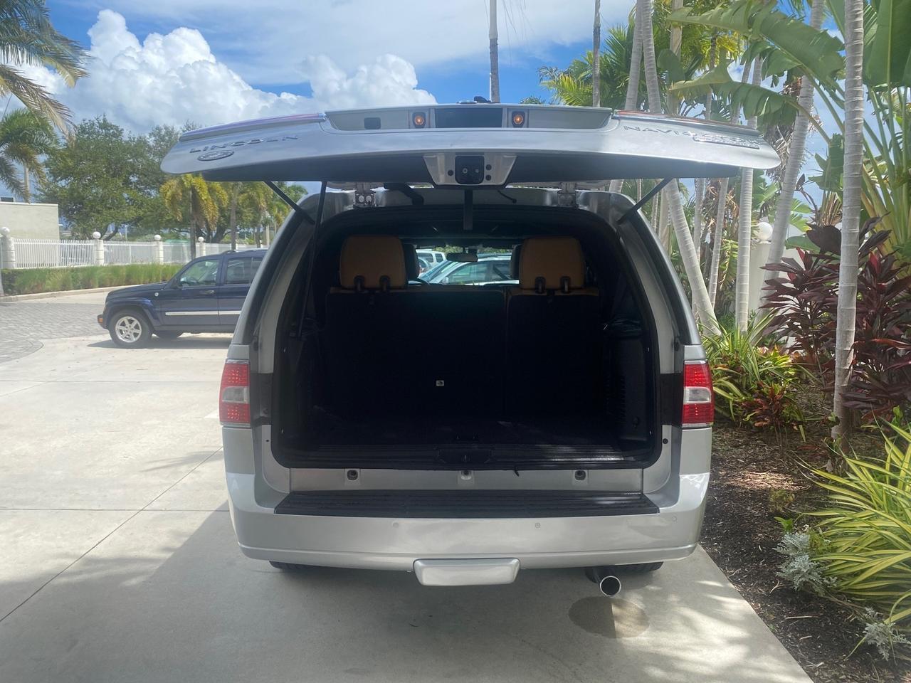 2011 Lincoln Navigator 1 OWNER FLORIDA SUNROOF Pompano Beach FL