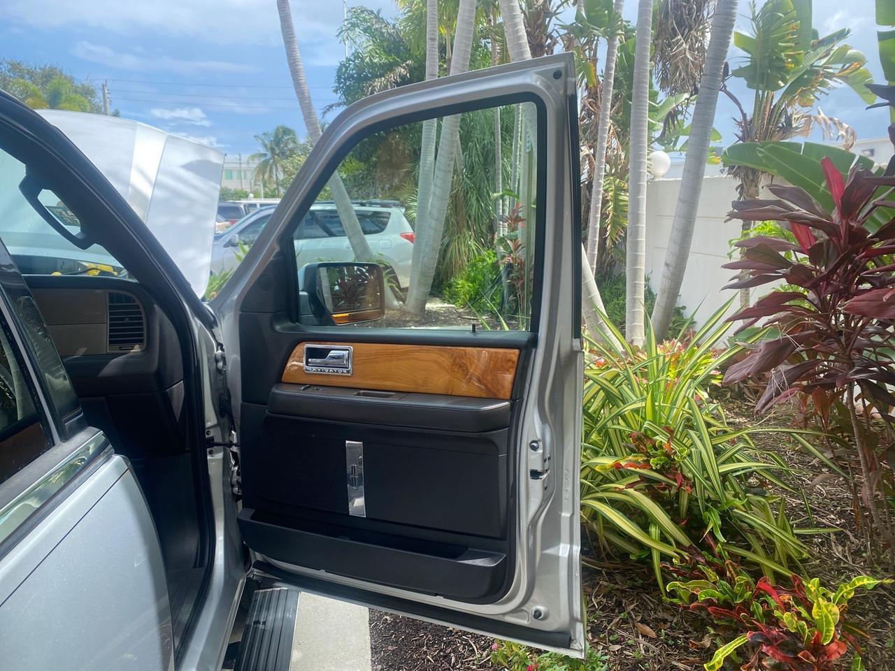 2011 Lincoln Navigator 1 OWNER FLORIDA SUNROOF Pompano Beach FL