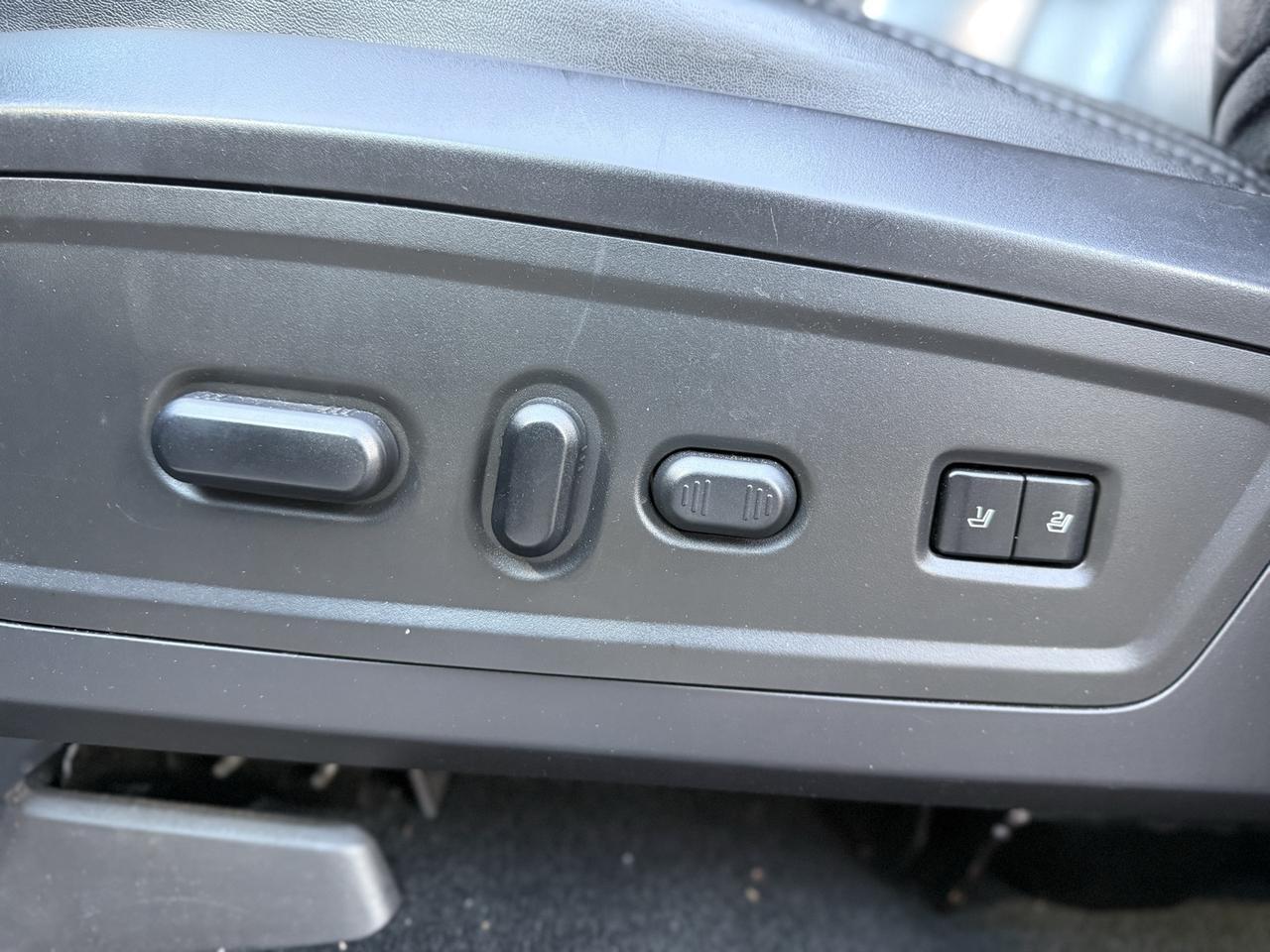 2011 Lincoln Navigator Base Stafford VA