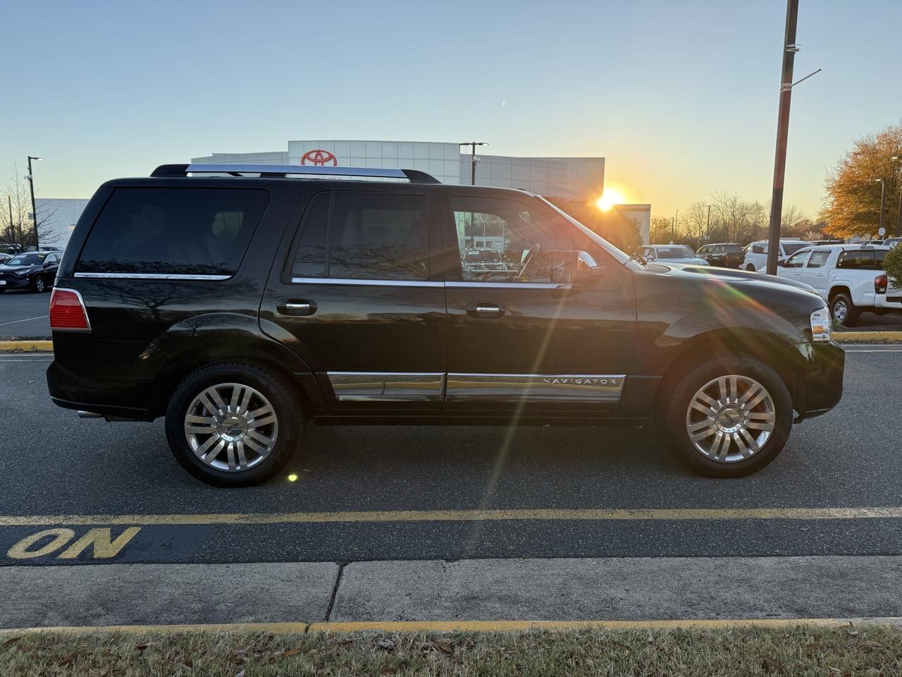 2011 Lincoln Navigator Base Stafford VA