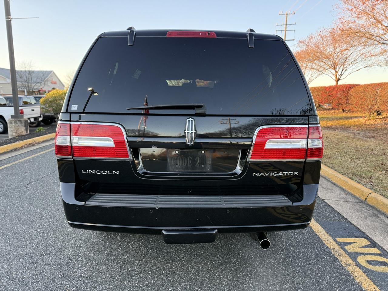 2011 Lincoln Navigator Base Stafford VA