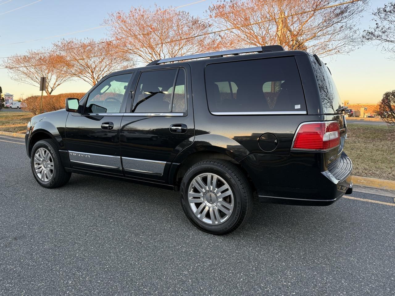 2011 Lincoln Navigator Base Stafford VA