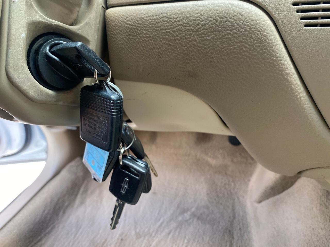 2011 Lincoln Town Car Signature Limited 1 OWNER Pompano Beach FL