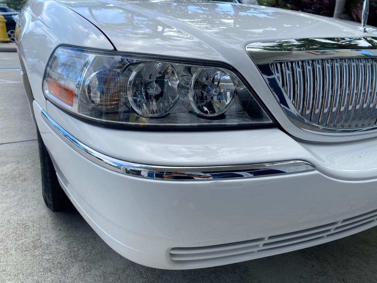 2011 Lincoln Town Car Signature Limited 1 OWNER Pompano Beach FL