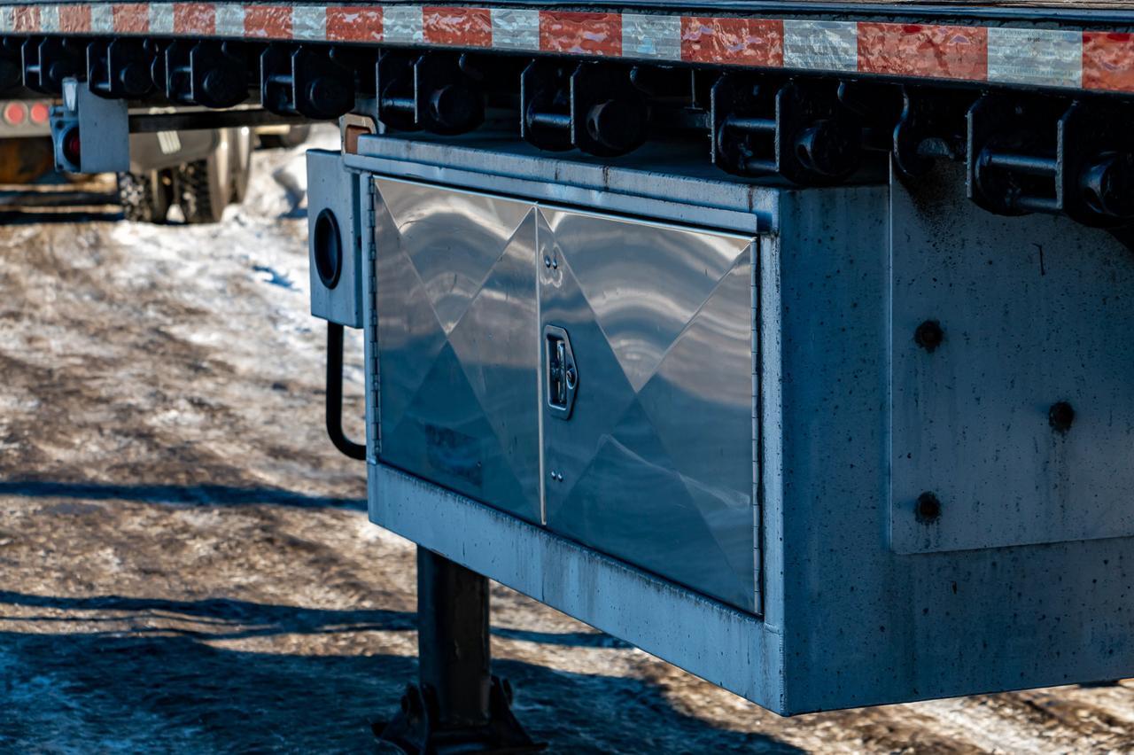 2011 Lode King Super B Flatdeck Trailers Red Deer AB