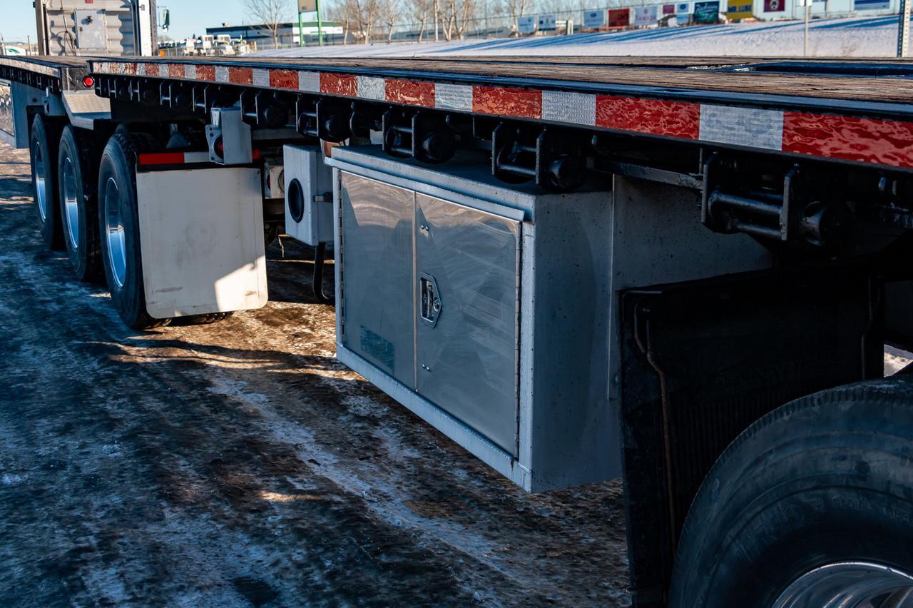 2011 Lode King Super B Flatdeck Trailers Red Deer AB