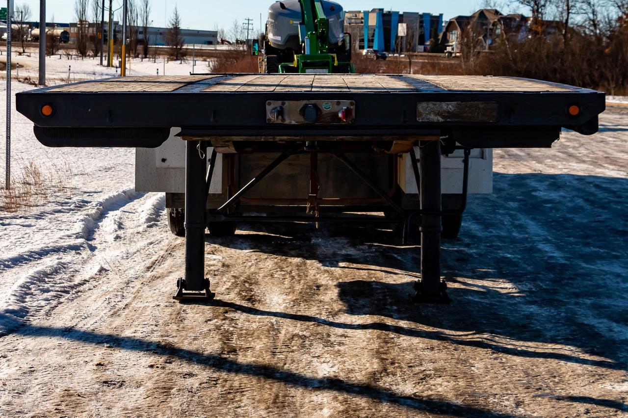 2011 Lode King Super B Flatdeck Trailers Red Deer AB