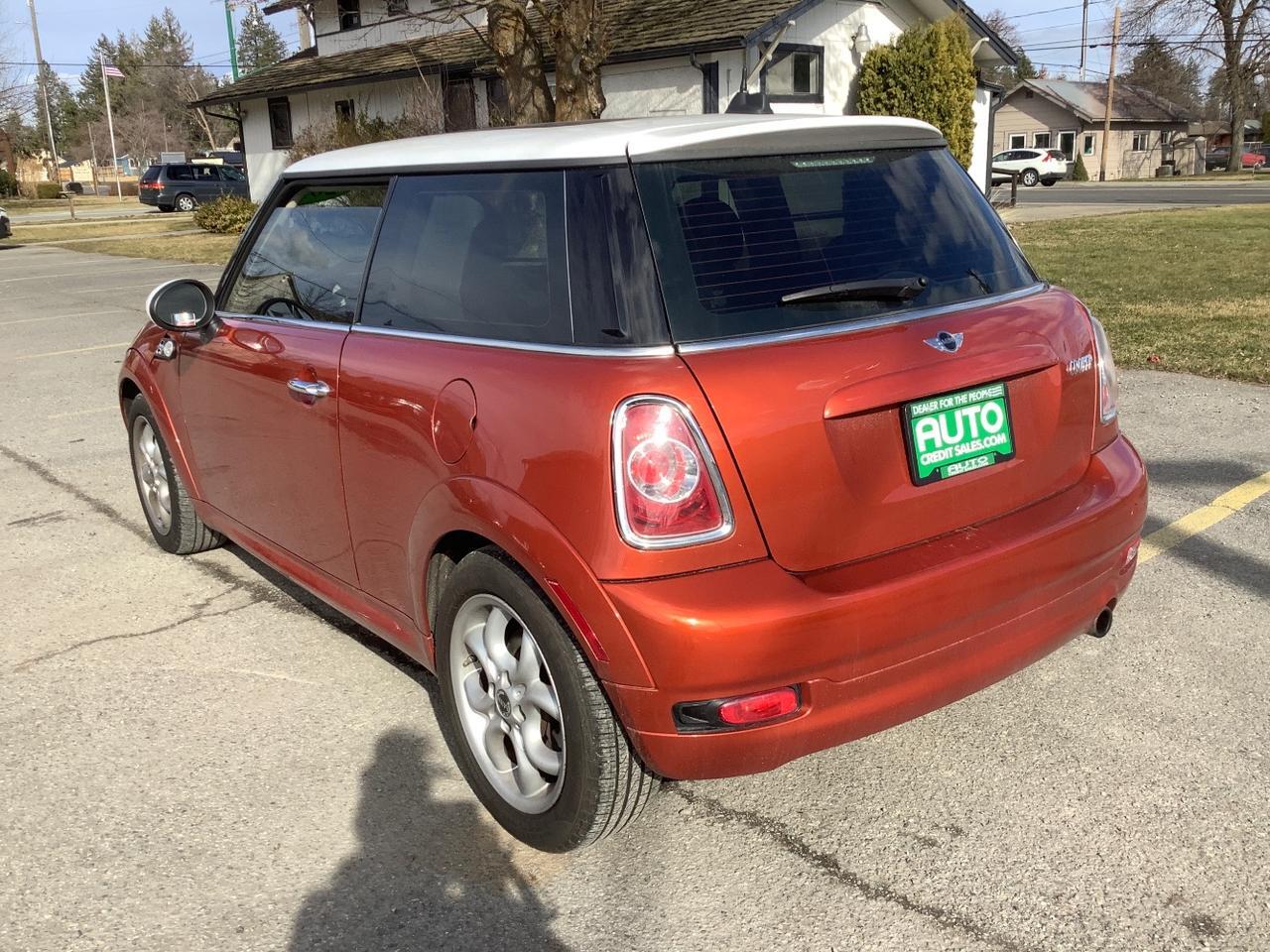2011 MINI Cooper HARDTOP 2DR CPE FWD 2D HATCHBACK