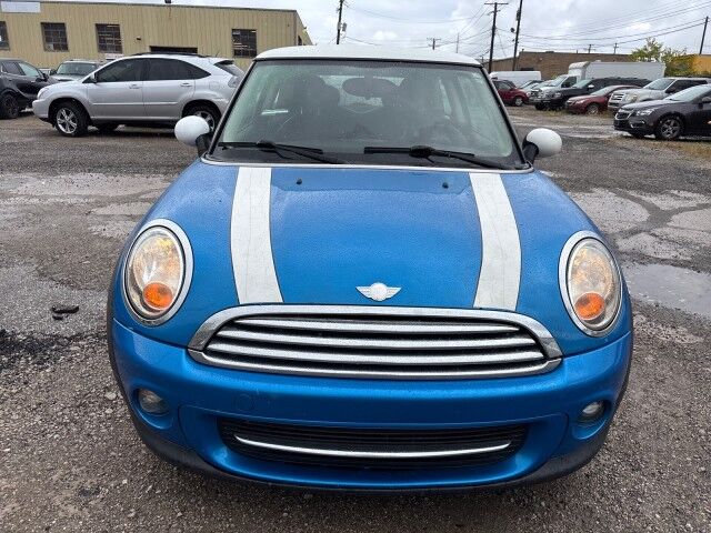 2011 Mini Cooper Hardtop photo 2