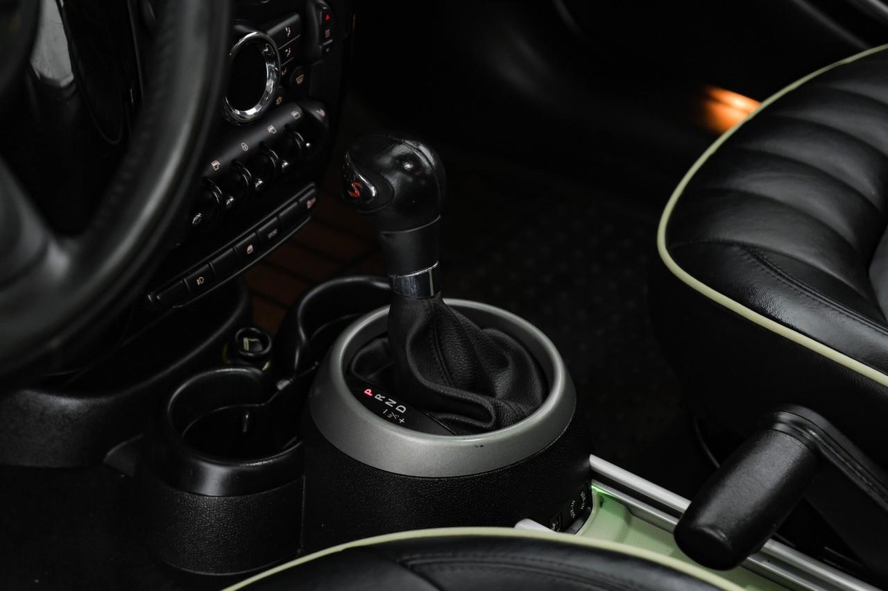 2011 MINI Countryman S AWD PANORAMA LEATHER HEATED SEATS PUSH BUTTON START BLUETOOTH PADDLE SHIFTERS Carrollton TX