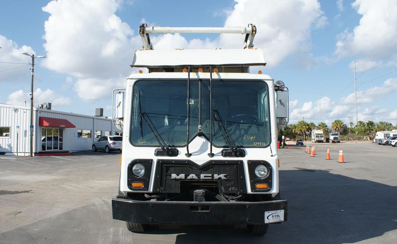 2011 Mack MRU613 40 Yard Heil Front Loader Garbage Truck Tampa FL