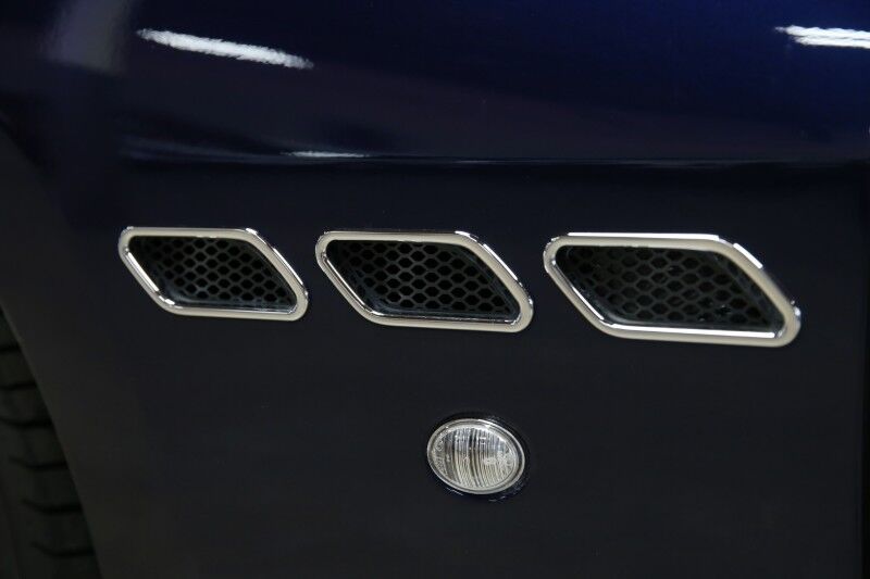 2011 Maserati GranTurismo Convertible Plainview NY