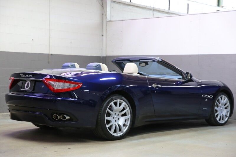 2011 Maserati GranTurismo Convertible Plainview NY