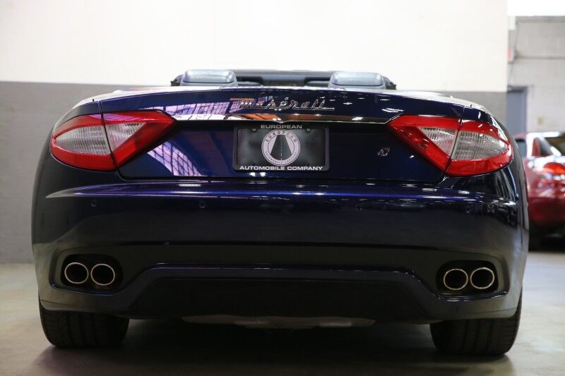 2011 Maserati GranTurismo Convertible Plainview NY