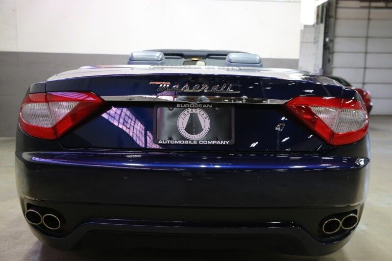 2011 Maserati GranTurismo Convertible Plainview NY