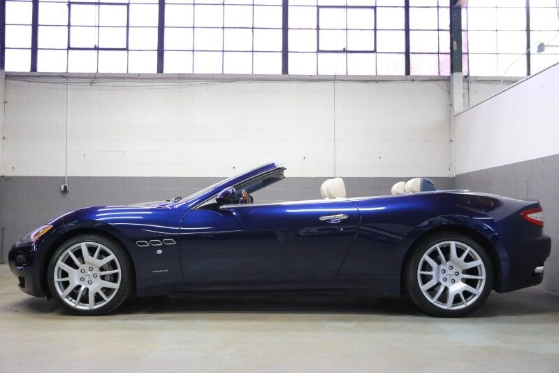 2011 Maserati GranTurismo Convertible Plainview NY