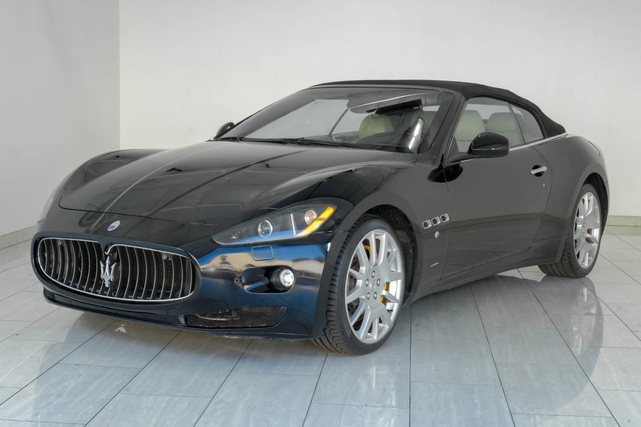 2011 Maserati GranTurismo Convertible NAVIGATION LEATHER HEATED SEATS FRONT AND REAR PARKING SENSORS P Carrollton TX