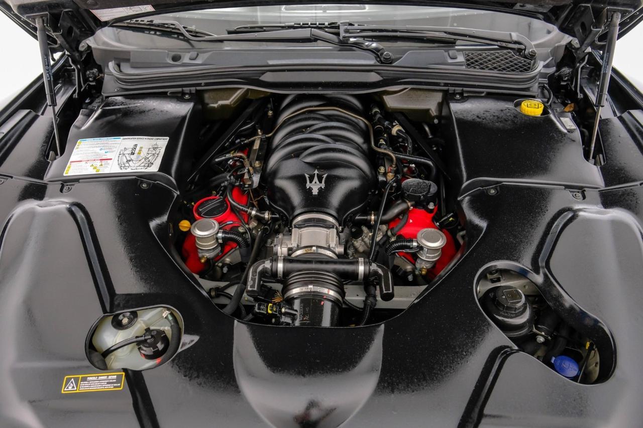 2011 Maserati GranTurismo Convertible NAVIGATION LEATHER HEATED SEATS FRONT AND REAR PARKING SENSORS P Carrollton TX