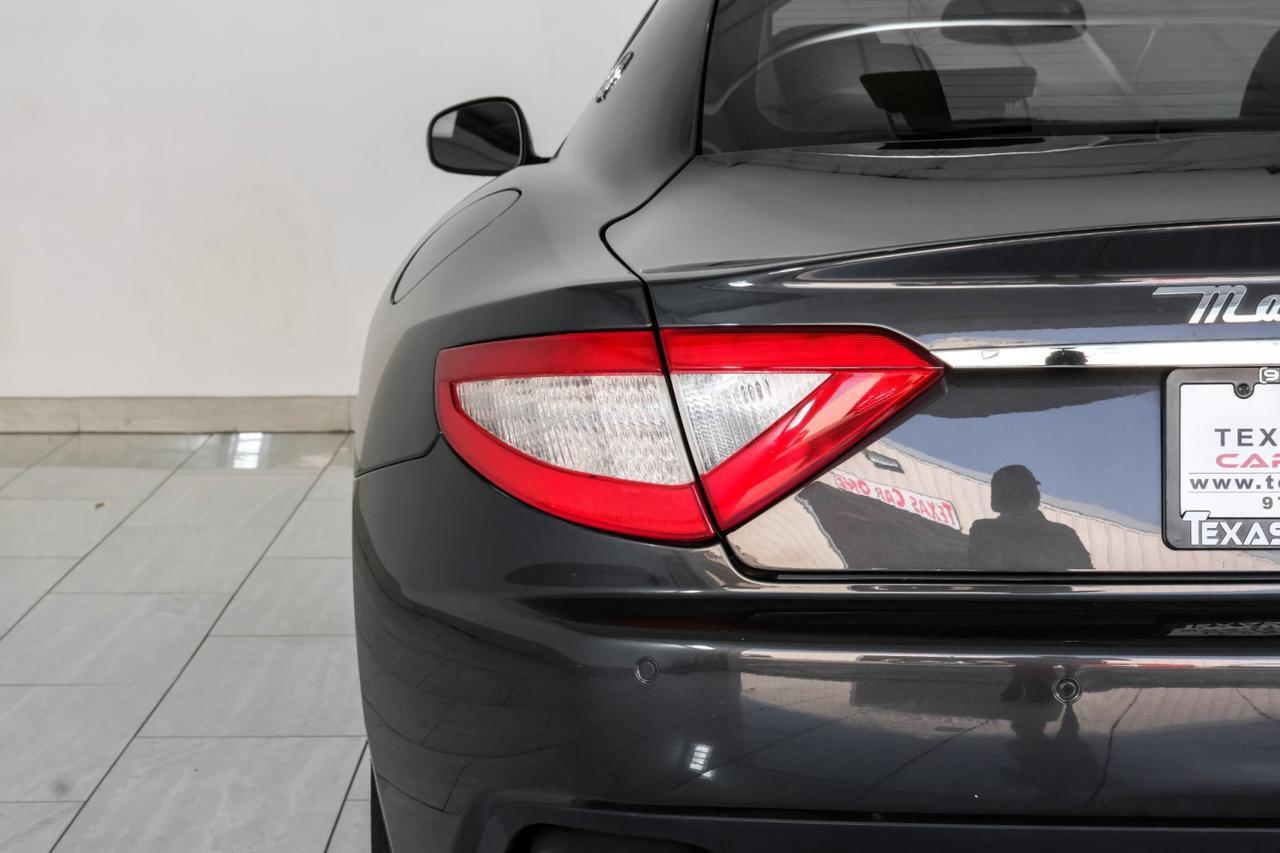 2011 Maserati GranTurismo S NAVIGATION LEATHER HEATED SEATS FRONT AND REAR PARKING SENSORS PADDLE SHIFTERS Carrollton TX