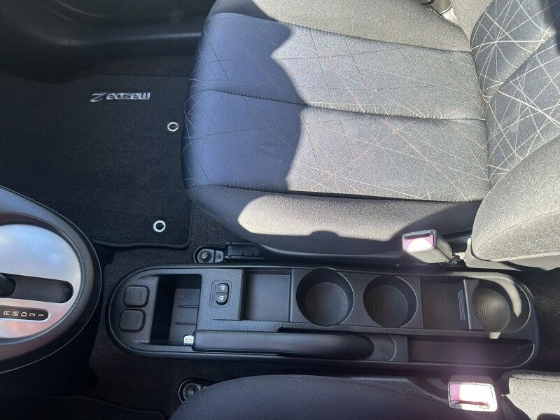 2011 Mazda Mazda2 Sport - ZERO RUST - WELL MAINTAINED Webster MA