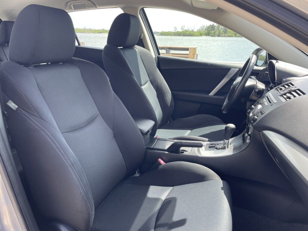 2011 Mazda Mazda3 S Sport~LOW MILES !!!!~CRUISE CONTROL~COLD A/C~SAFETY BRAKE PEDAL SYSTEM Sarasota FL