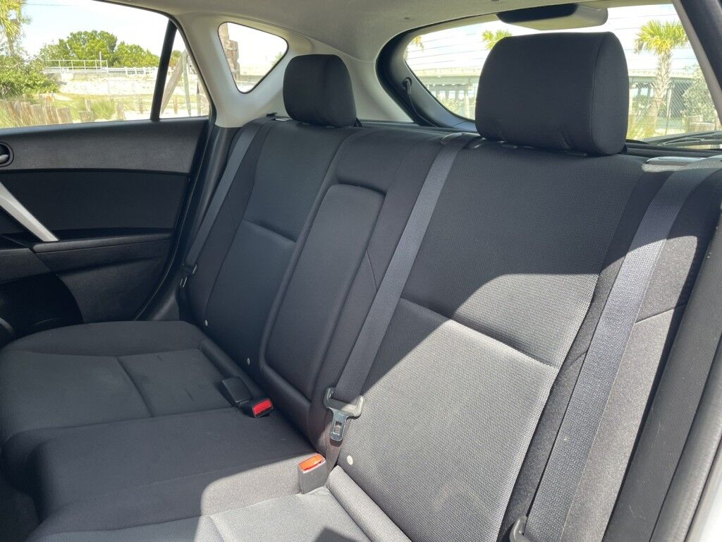 2011 Mazda Mazda3 S Sport~LOW MILES !!!!~CRUISE CONTROL~COLD A/C~SAFETY BRAKE PEDAL SYSTEM Sarasota FL