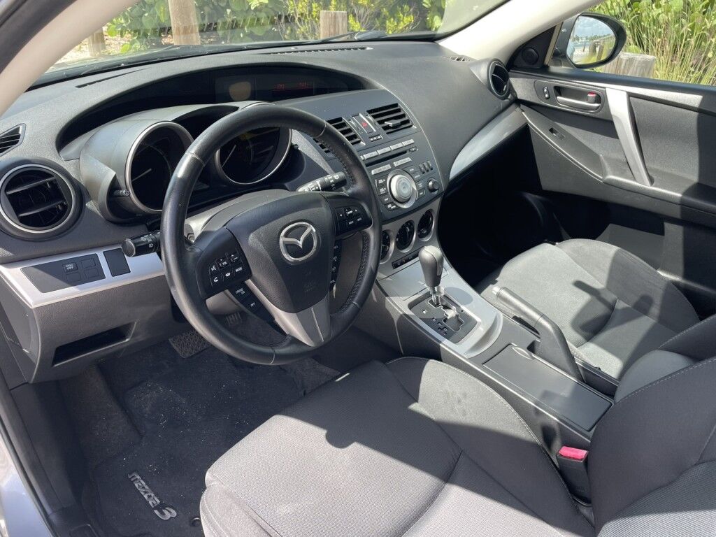 2011 Mazda Mazda3 S Sport~LOW MILES !!!!~CRUISE CONTROL~COLD A/C~SAFETY BRAKE PEDAL SYSTEM Sarasota FL