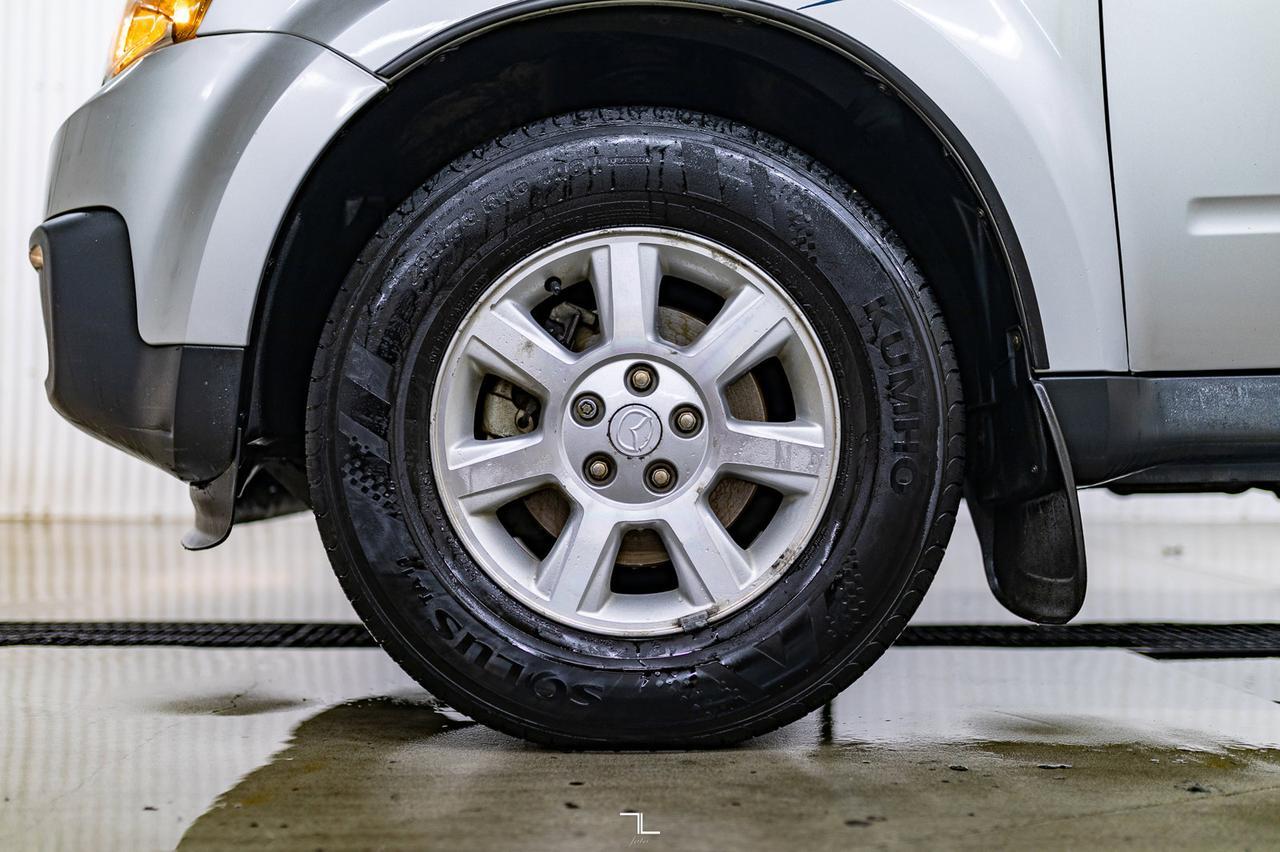 2011 Mazda Tribute AWD ES Leather Roof BCam Red Deer AB