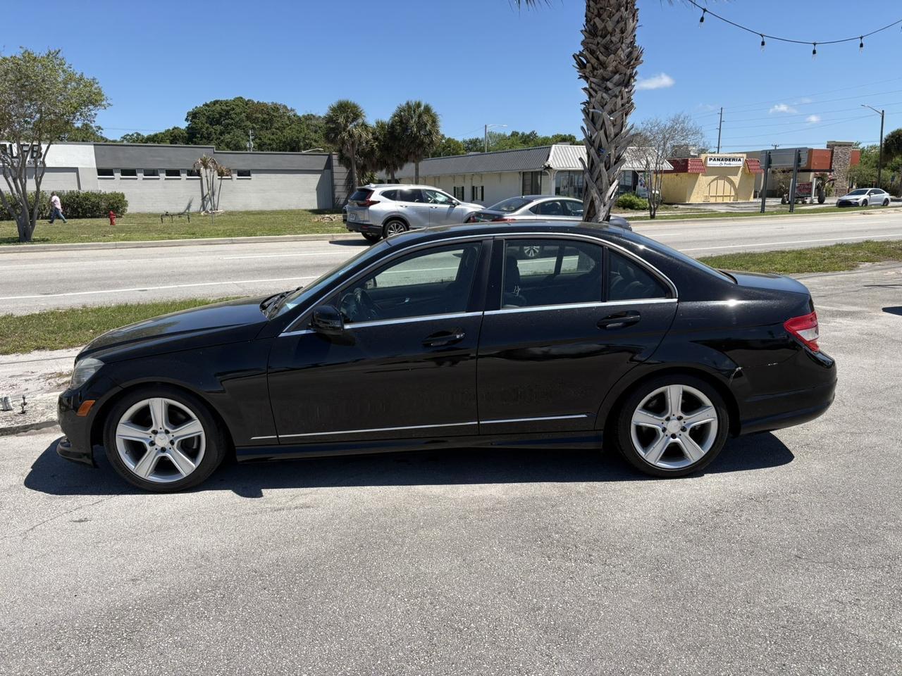 2011 Mercedes-Benz C-Class C 300 Luxury
