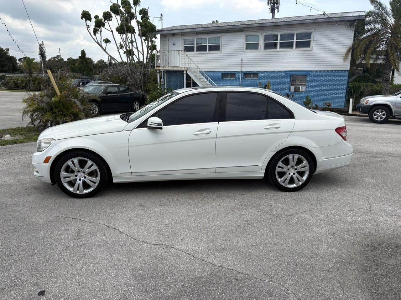 2011 Mercedes-Benz C-Class C 300 Luxury