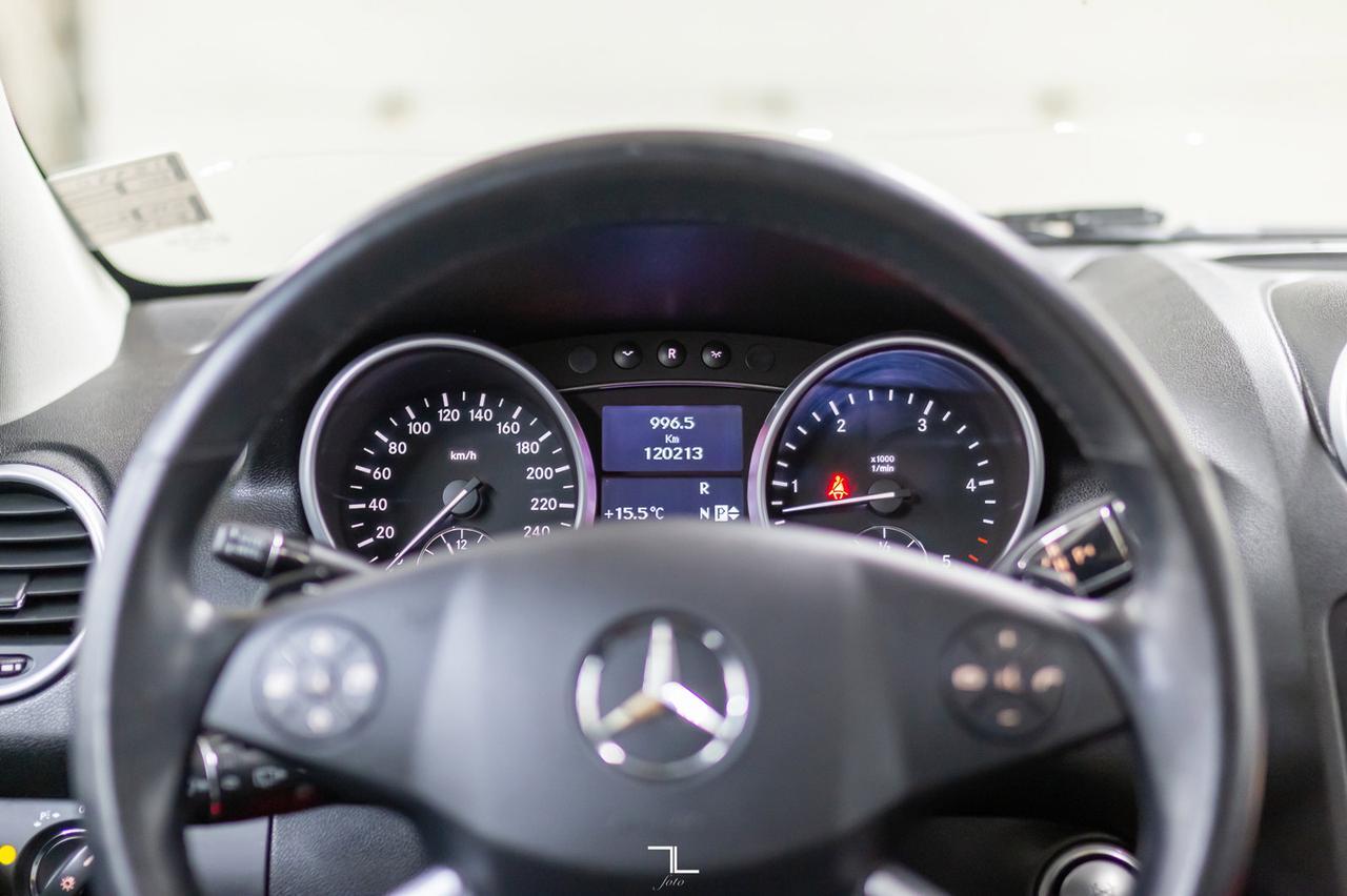 2011 Mercedes-Benz ML 350 4Matic BlueTec Diesel Leather Roof Nav Red Deer AB