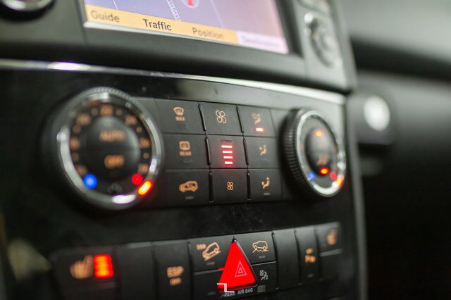 2011 Mercedes-Benz ML 350 4Matic BlueTec Diesel Leather Roof Nav Red Deer AB