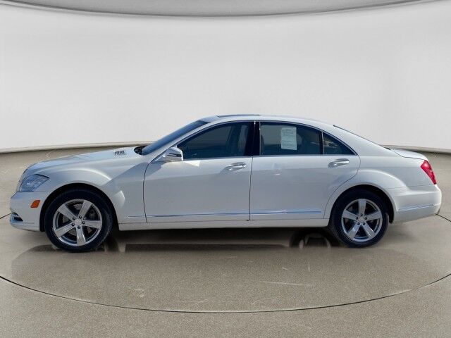 2011 Mercedes-Benz S-Class S 550
