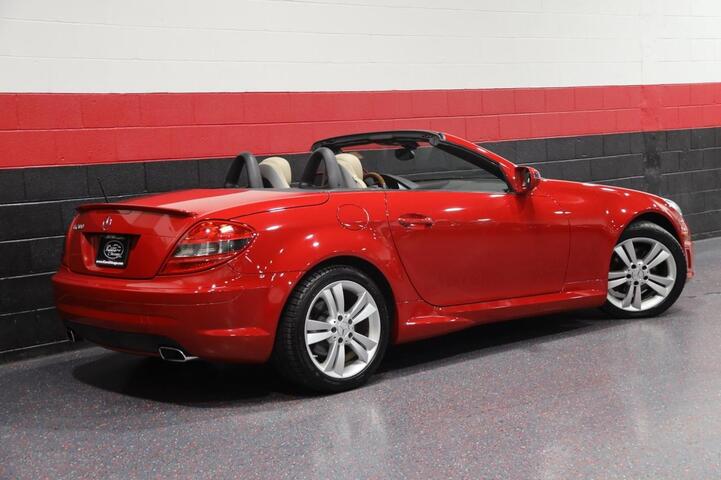 2011 Mercedes-Benz SLK300 2dr Convertible Chicago IL