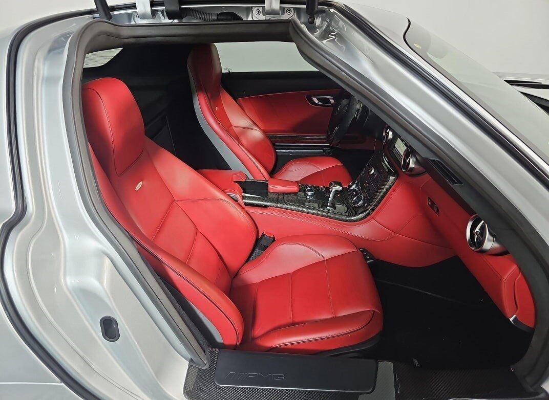 2011 Mercedes-Benz SLS AMG Forged AMG 10-Spoke Wheels Carbon Fiber Int. Trim Portland OR